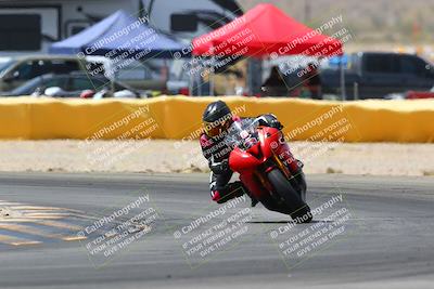 media/Apr-10-2022-SoCal Trackdays (Sun) [[f104b12566]]/Turn 2 (1135am)/